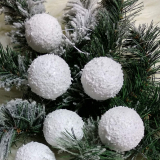 Vianočné guličky biele zasnežené 12 ks 4 cm