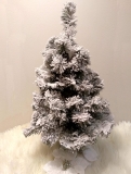 Malý zasnežený vianočný stromček 40 cm