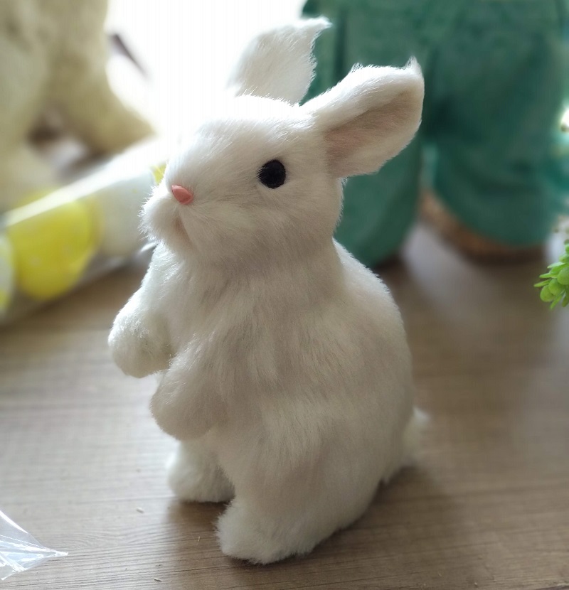 Biely kožušinový zajačik 17 cm