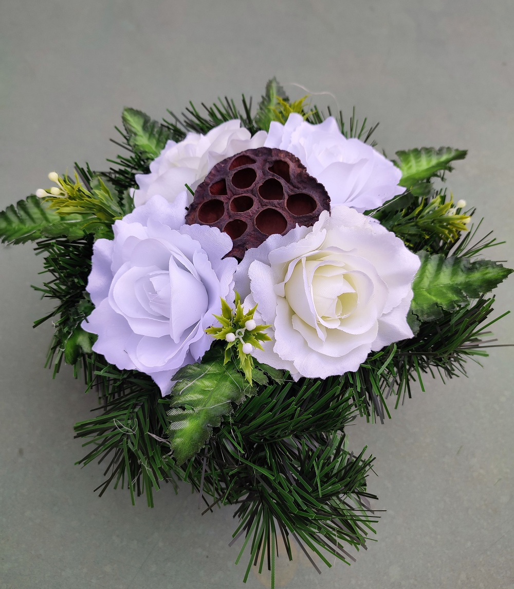 Zaťažený veniec na hroby 30 cm