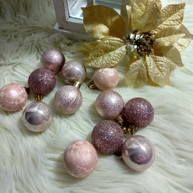 Vianočné gule na stromček champagne 12 ks 4 cm