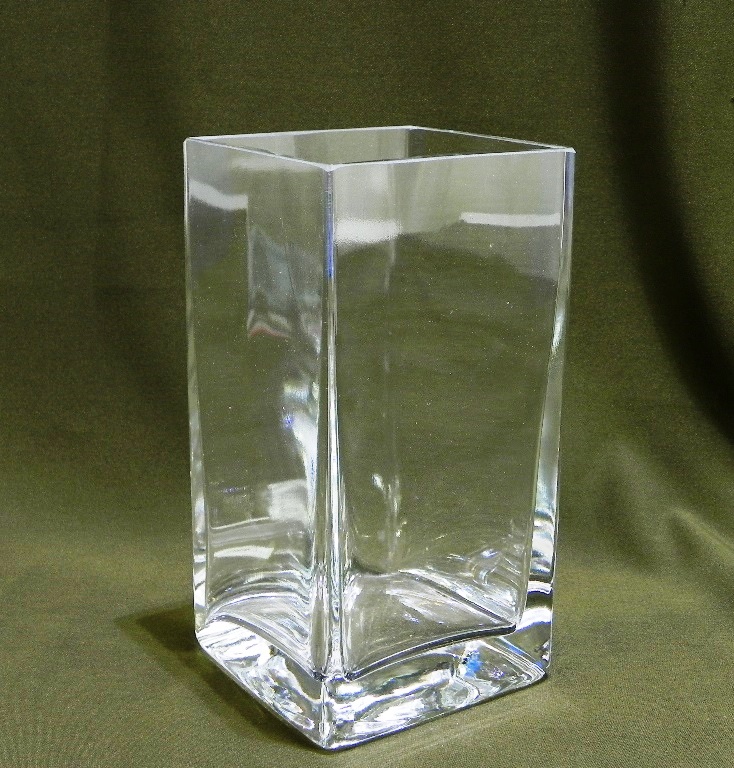 Sklenená váza 20 cm