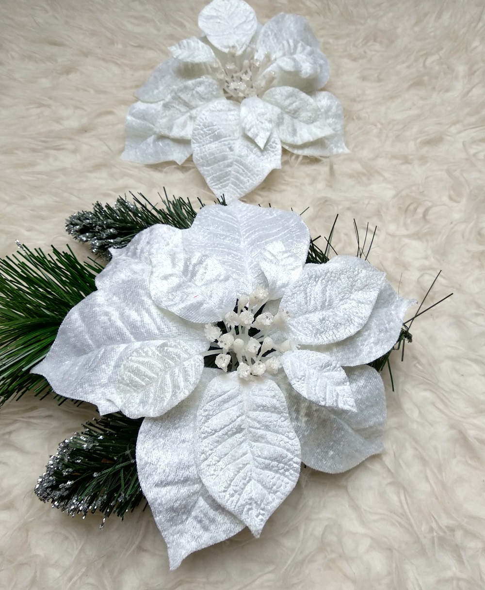 Vianočné ruže na štipci biele 24 cm 2 ks