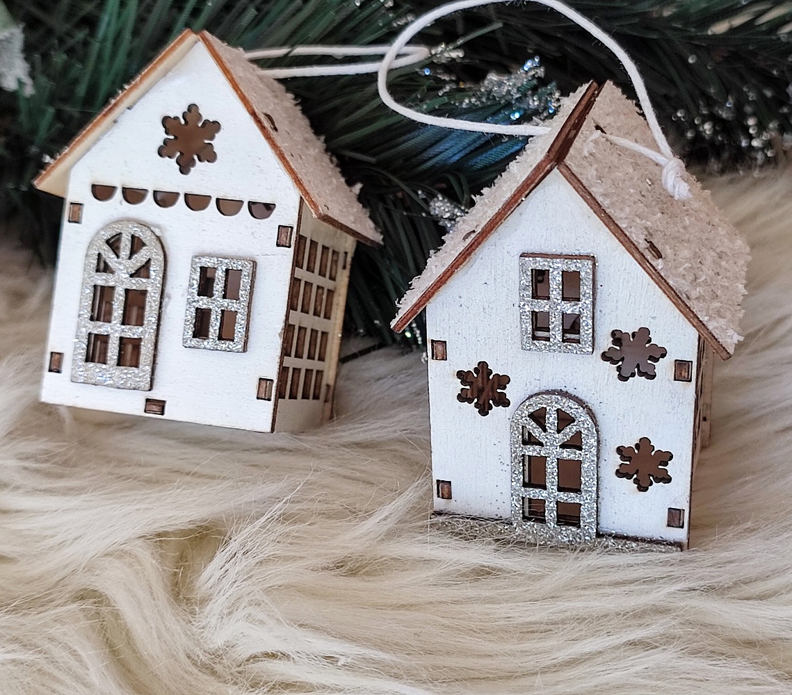Vianočná dekorácia biele drevené domčeky 2 ks