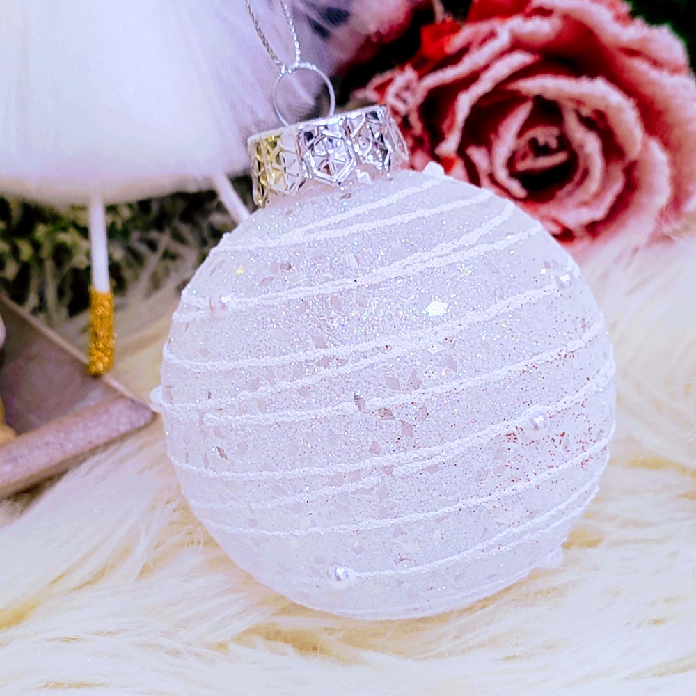 Trblietavá vianočná guľa s perličkami 8 cm