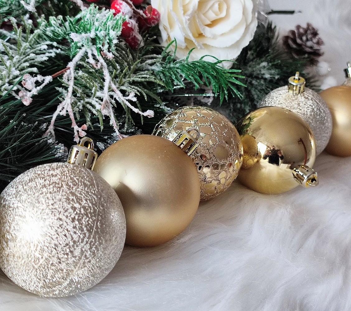 Zlaté vianočné ozdoby na stromček 9 ks 6 cm