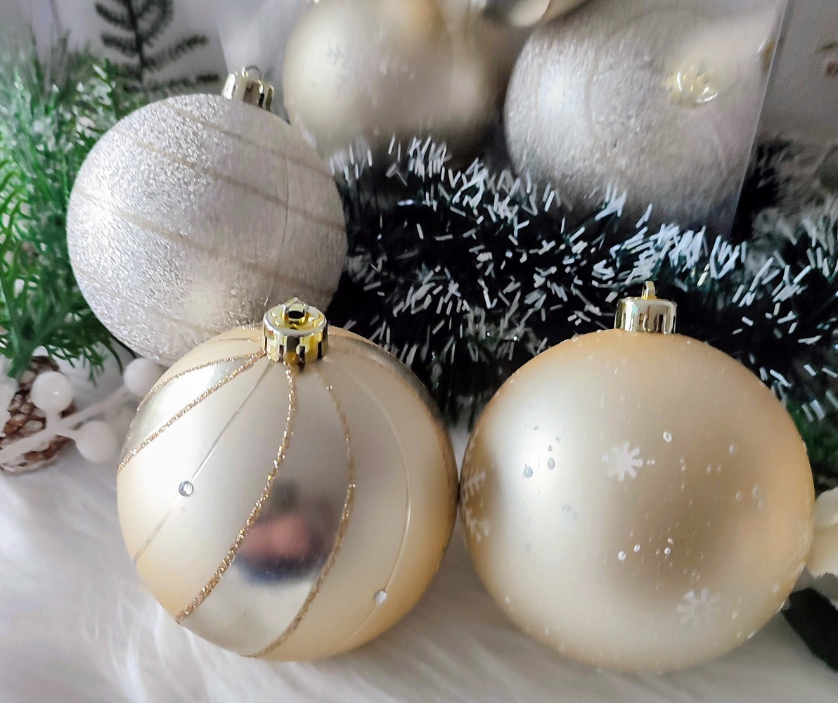 Vianočné gule na stromček veľké 10 cm 6 ks