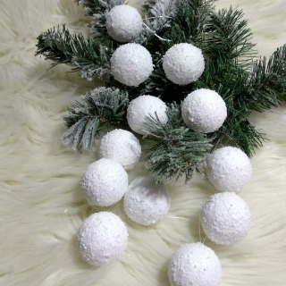 Vianočné guličky biele zasnežené 12 ks 4 cm
